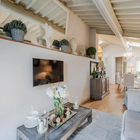 Penthouse In Centre Of *