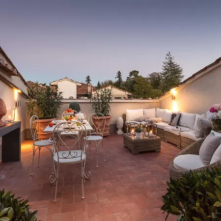 Penthouse In Centre Of