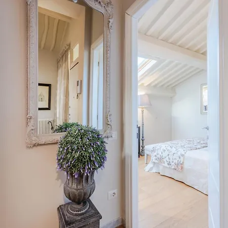 Penthouse In Centre Of Appartamento *